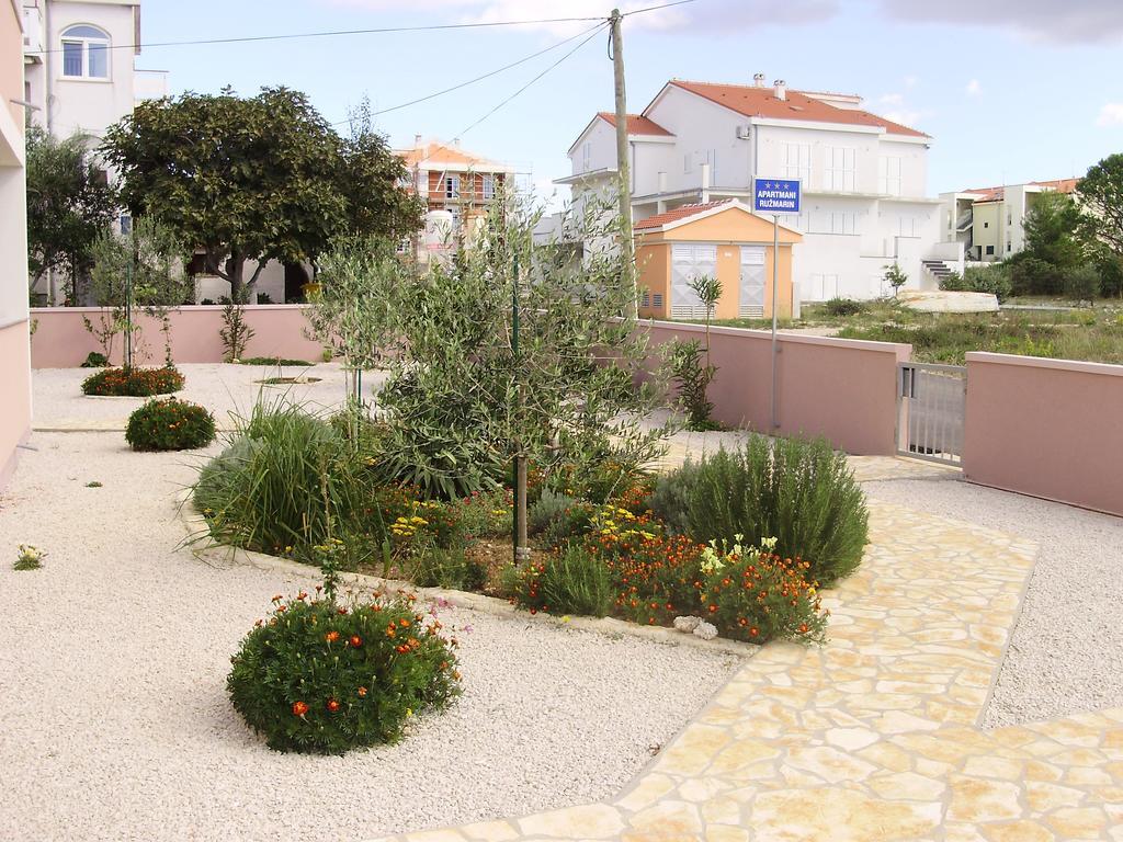 Apartments Ruzmarin Vrsi Exterior photo